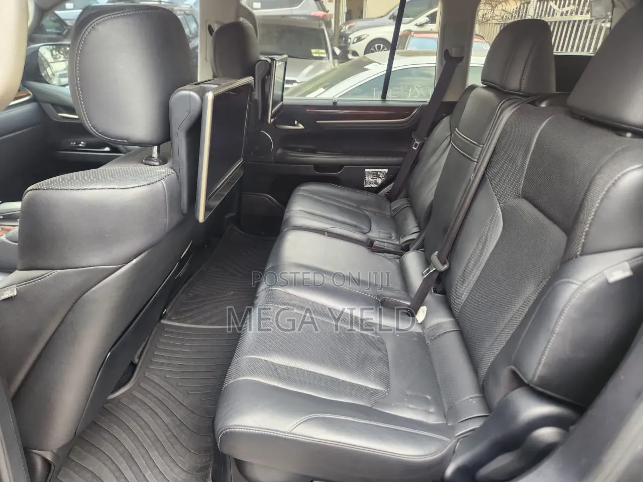Lexus LX 570 AWD 2017 Gray