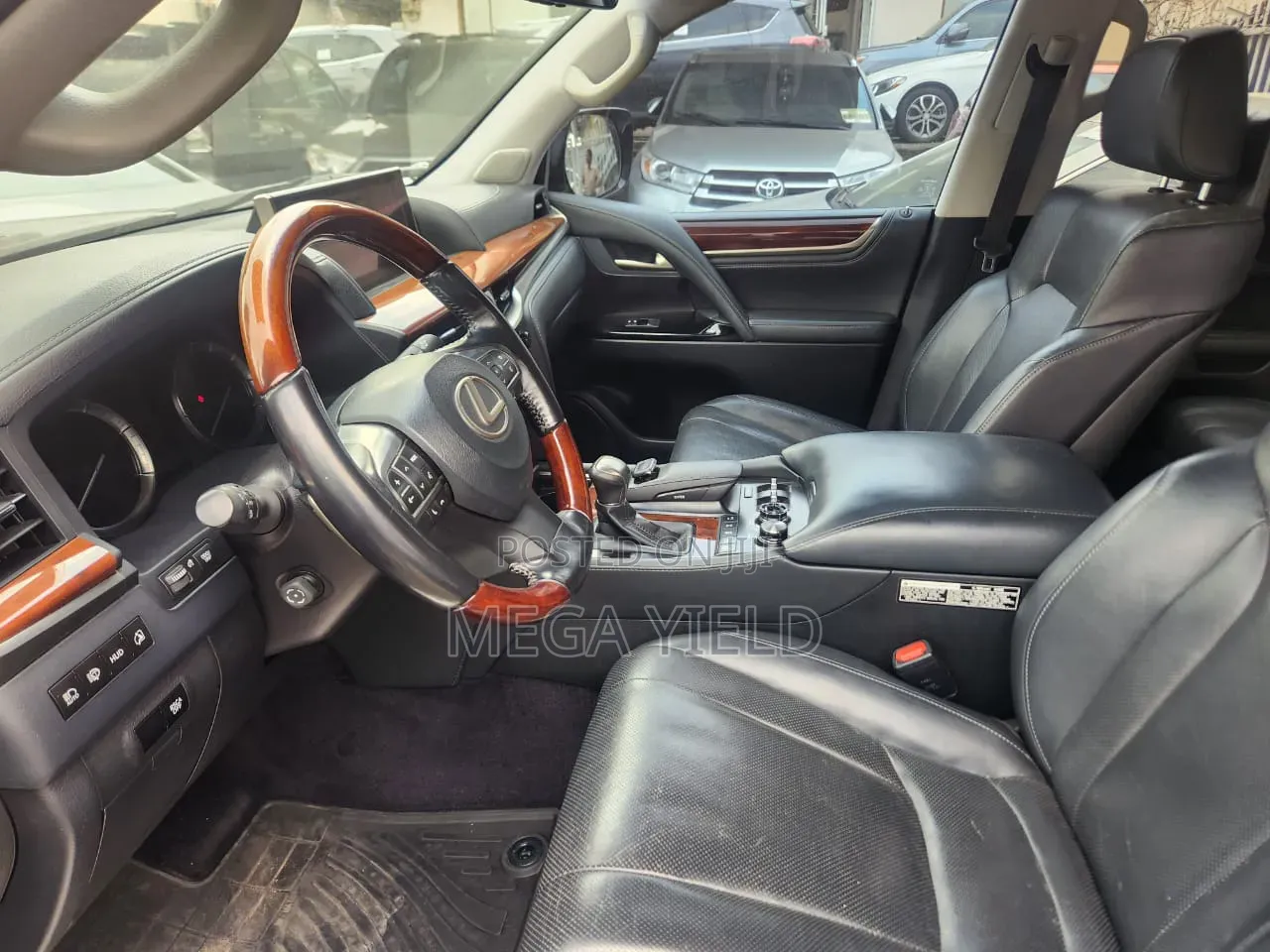 Lexus LX 570 AWD 2017 Gray