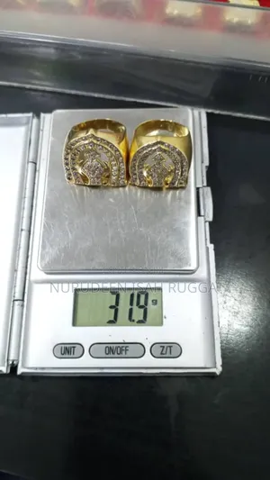 Verser 18karat Gold Rings