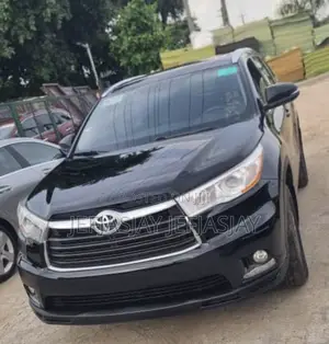 Toyota Highlander XLE 4dr SUV AWD (3.5L 6cyl 6A) 2014 Black