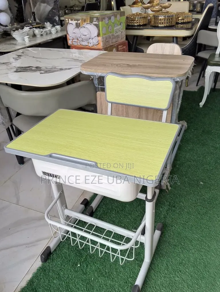 Student Reading Table and Desk