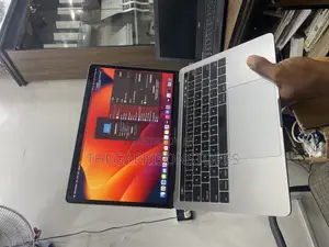 Laptop Apple MacBook Pro 2017 8GB Intel Core i5 SSD 256GB