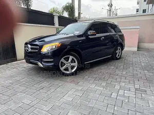 Mercedes-Benz GLE-Class GLE 350 2017 Blue