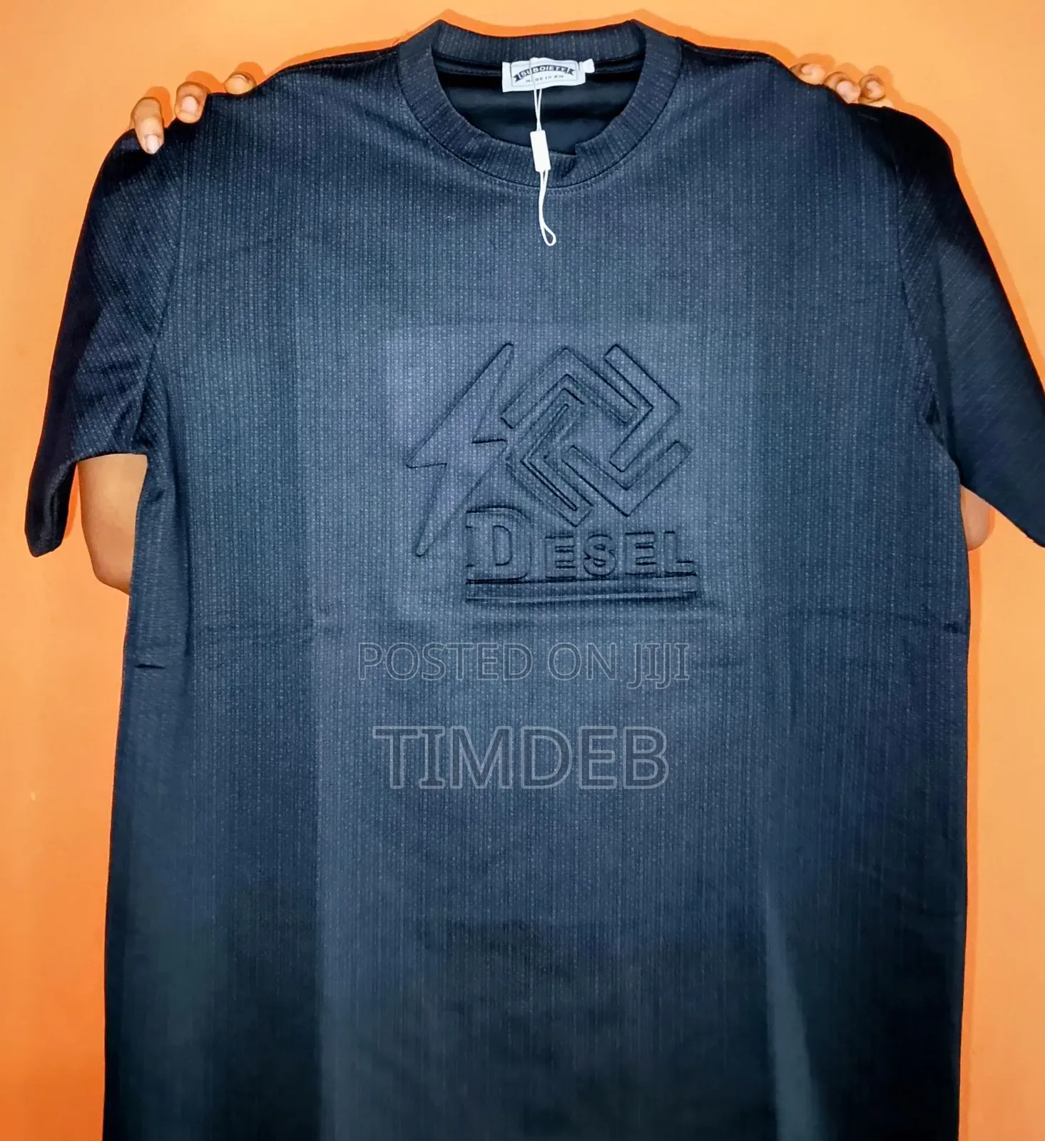 Round Neck