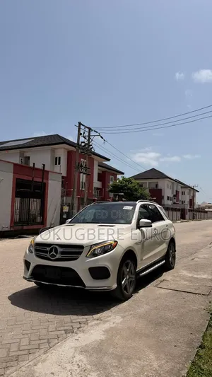 Mercedes-Benz GLE-Class GLE 400 4MATIC 2017 White