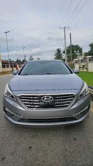 Hyundai Sonata Limited 4dr Sedan (2.4L 4cyl 6A) 2015 Silver