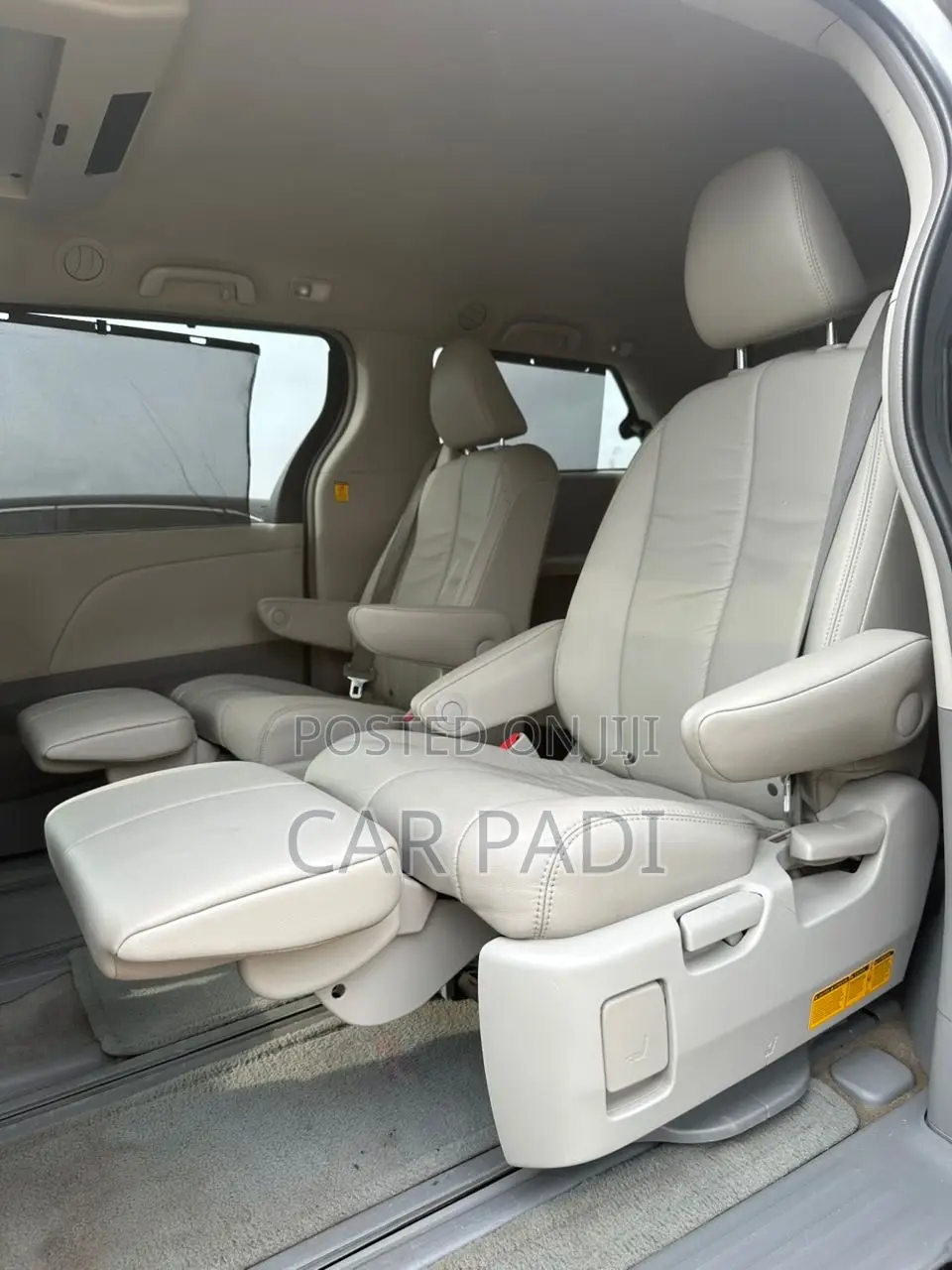 Toyota Sienna 2013 Gray