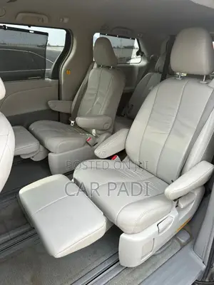 Toyota Sienna 2013 Gray
