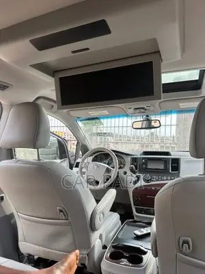 Toyota Sienna 2013 Gray