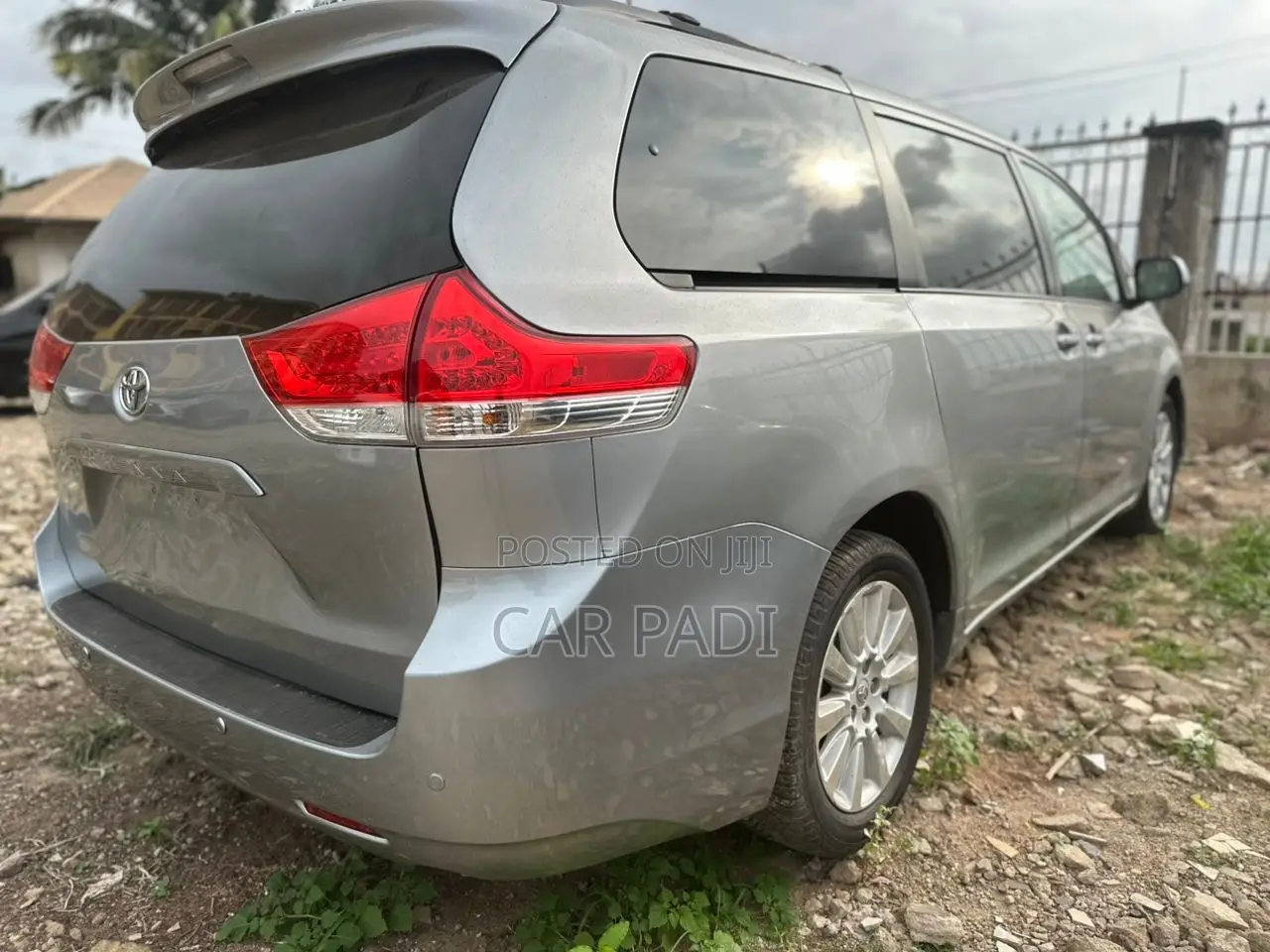 Toyota Sienna 2013 Gray