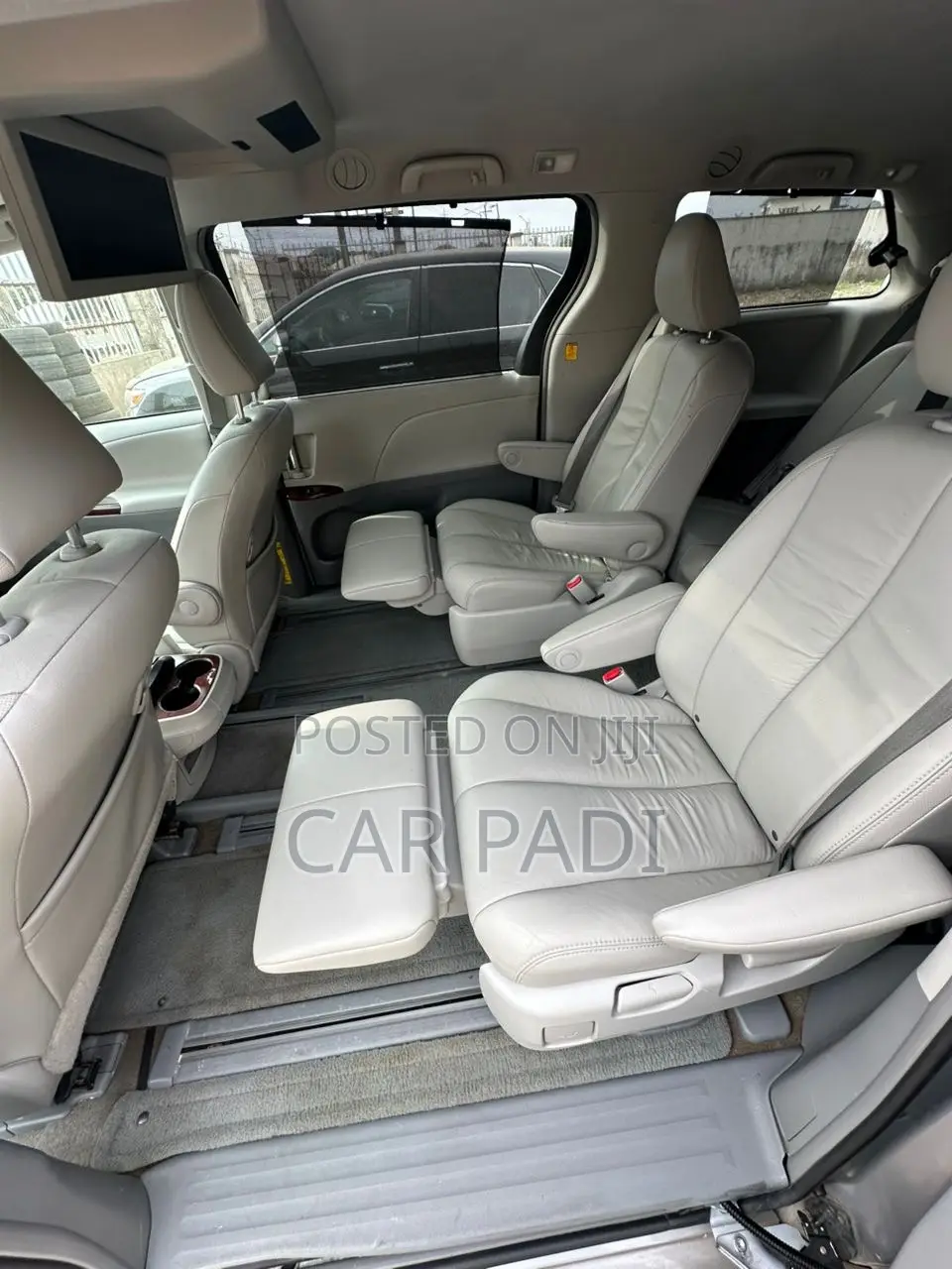 Toyota Sienna 2013 Gray
