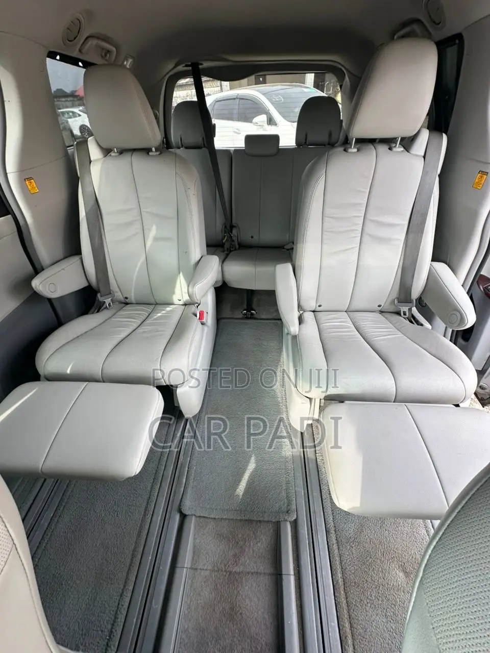 Toyota Sienna 2013 Gray