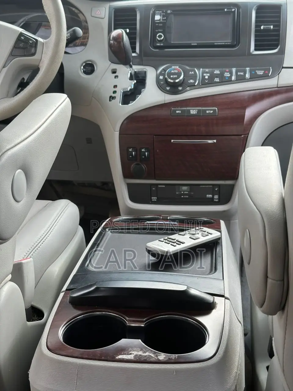 Toyota Sienna 2013 Gray