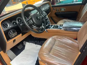 Rolls-Royce Cullinan Base 2021 Red