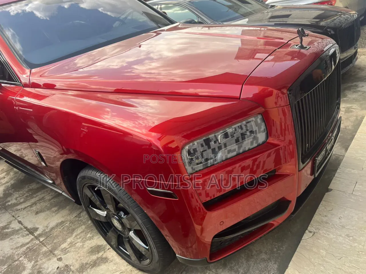 Rolls-Royce Cullinan Base 2021 Red