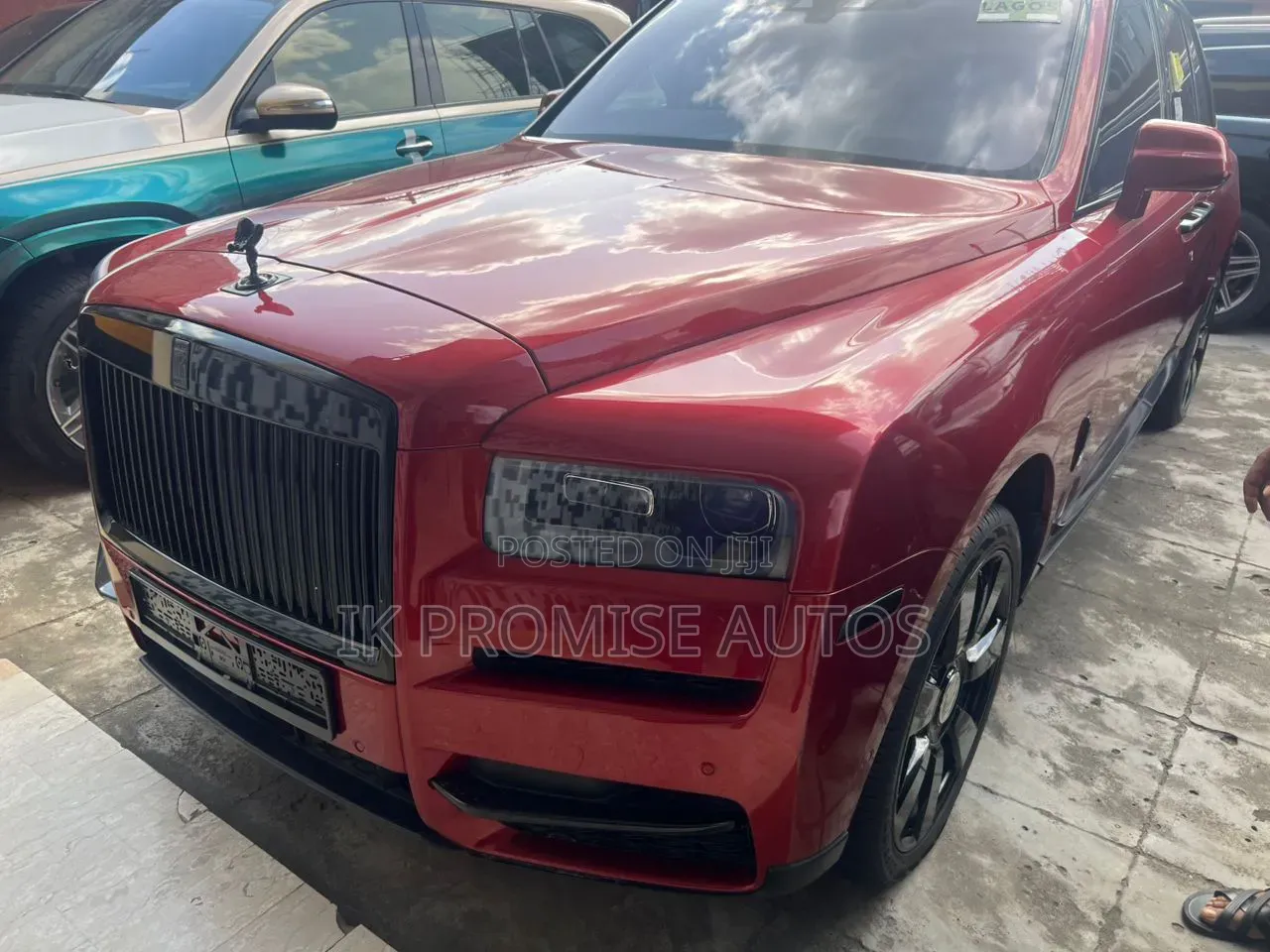 Rolls-Royce Cullinan Base 2021 Red