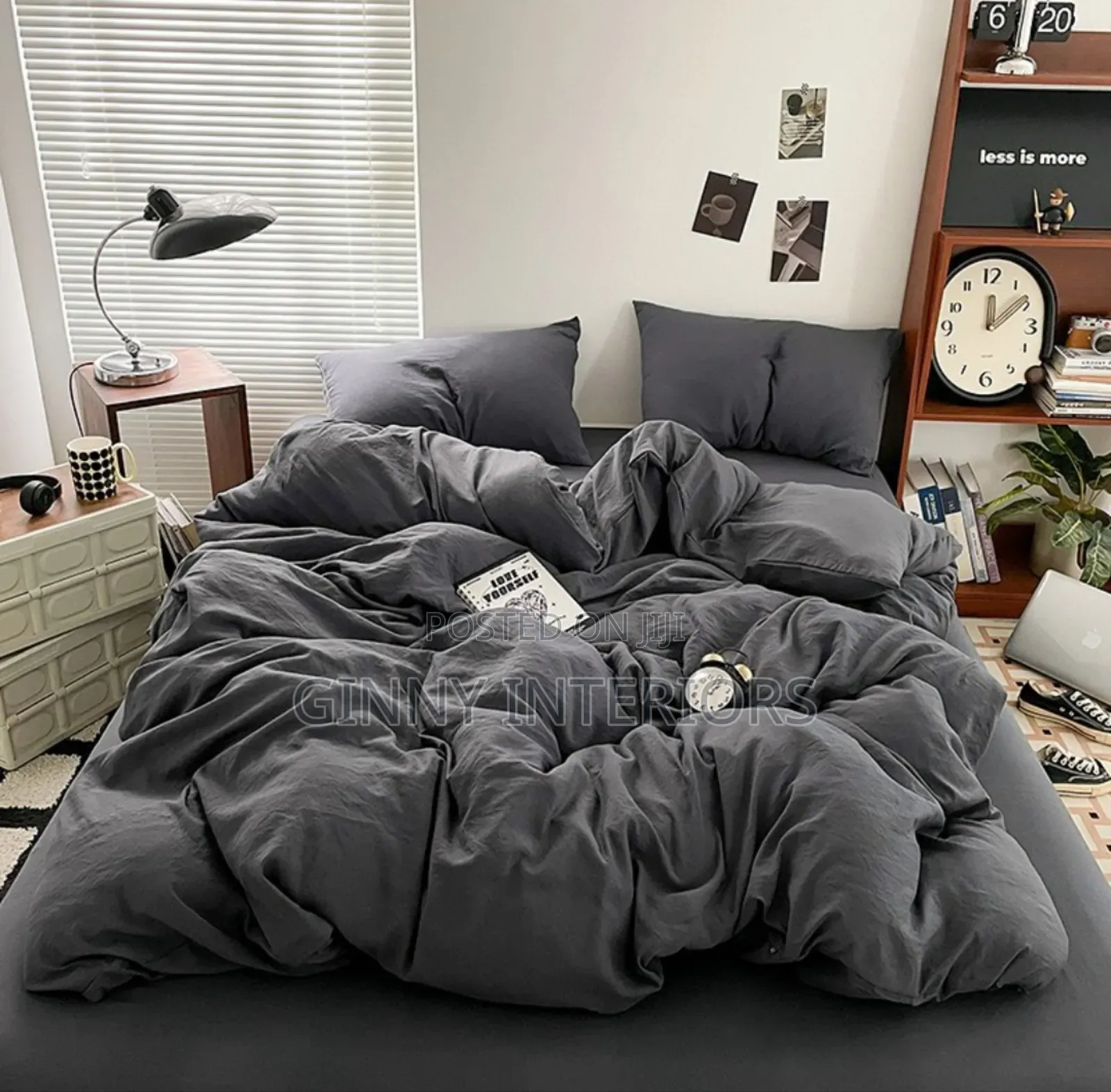 Plain Grey Bedsheet Set With Pillowcases