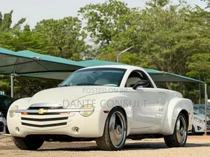 Chevrolet SSR LS 2005 White