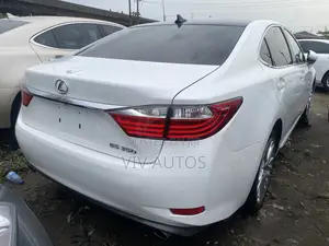 Lexus ES 350 FWD 2013 White
