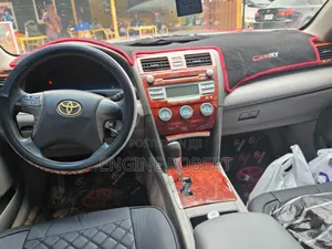 Toyota Camry LE 4dr Sedan (2.5L 4cyl 6AM) 2010 Silver