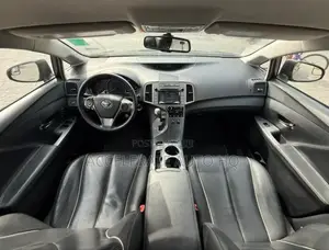 Toyota Venza XLE 4dr Wagon AWD (3.5L 6cyl 6A) 2015 Black