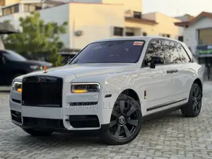 Rolls-Royce Cullinan 2023 White