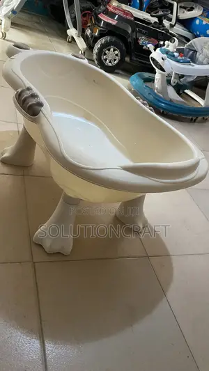 Foreign Baby Bath
