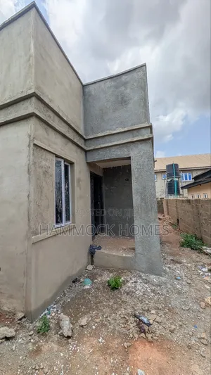 3bdrm Bungalow in Okebadan Estate, Akobo for sale