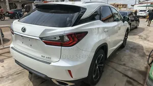 Lexus RX 350 FWD 2017 White