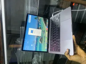 Laptop Apple MacBook Pro 2020 16GB Intel Core i7 SSD 512GB