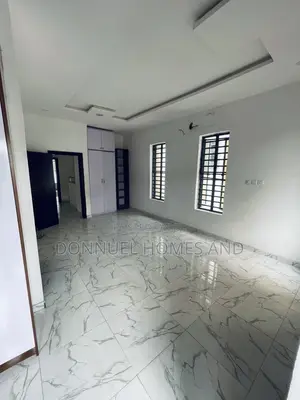 4bdrm Duplex in Ikota for rent