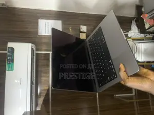 Laptop Apple MacBook Pro 2021 M1 16GB Apple M1 Pro SSD 1T