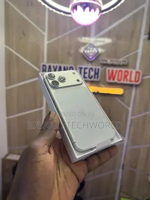 New Apple iPhone 17 Pro Max 256 GB White