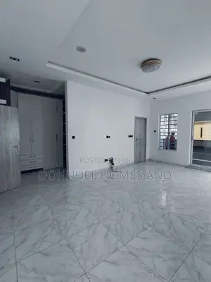 5bdrm Duplex in Ikota for rent