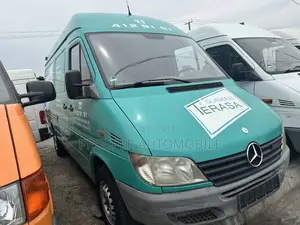 Mercedes-Benz Sprinter 2009 Green