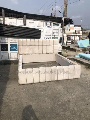 Pouty Padded Bed Frame 6 by 6