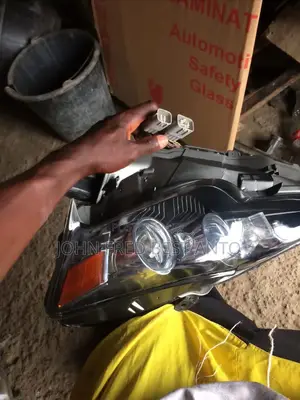 Headlamp Lexus Is350 2015 Model