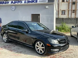 Mercedes-Benz C300 Sport 4Matic Sedan AWD (3.5L 6cyl 7A) 2013 Black