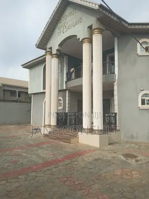 8bdrm Block of Flats in Peace Estate, Baruwa for sale