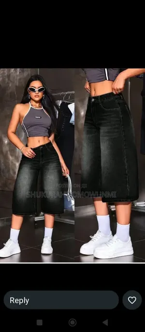 Female 3/4 Jeans