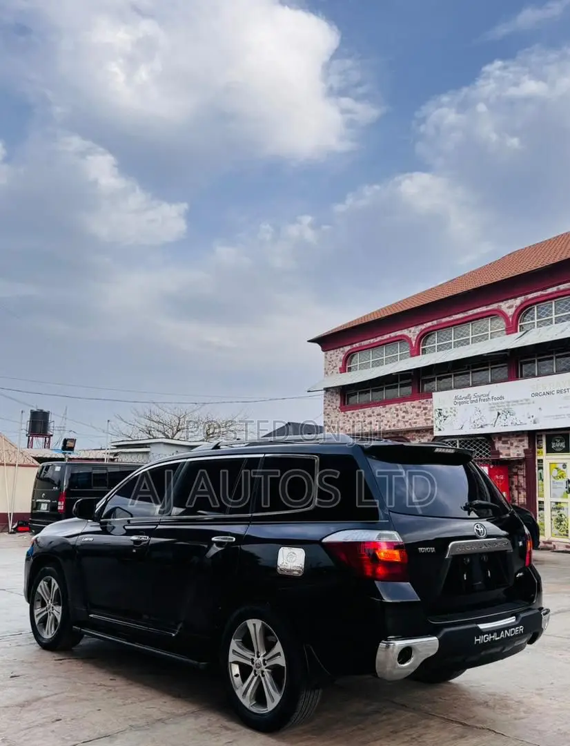 Toyota Highlander 2010 Black