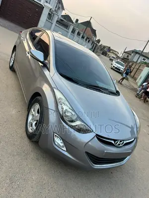 Hyundai Avante 2012 Blue