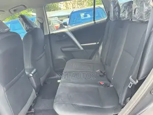 Toyota RAV4 LE AWD (2.5L 4cyl 6A) 2016 Gray