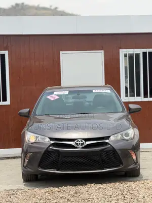 Toyota Camry SE 4dr Sedan (2.5L 4cyl 6A) 2015 Gray