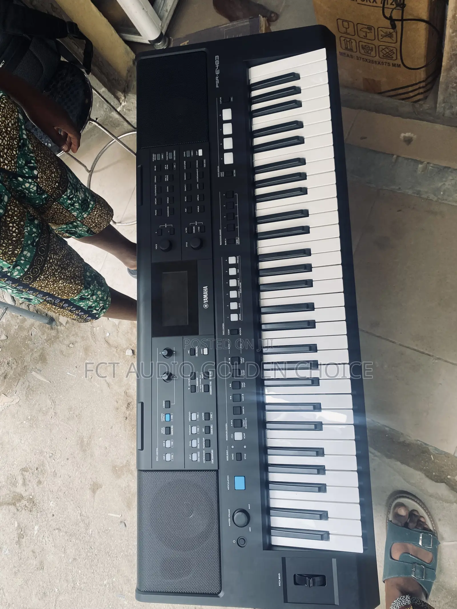 Yamaha Keyboard PSR E483
