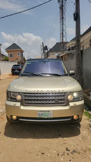 Land Rover Range Rover Vogue 2009 Gold