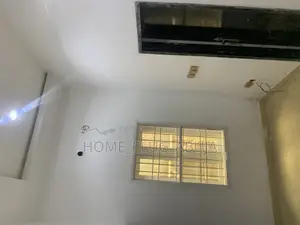 3bdrm Block of Flats in Rockview Estate for rent