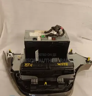 Factory Followcome Navigation Radio Toyota Avalon 2015 Model