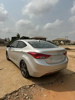 Hyundai Elantra 2013 Silver