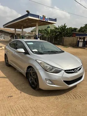 Hyundai Elantra 2013 Silver